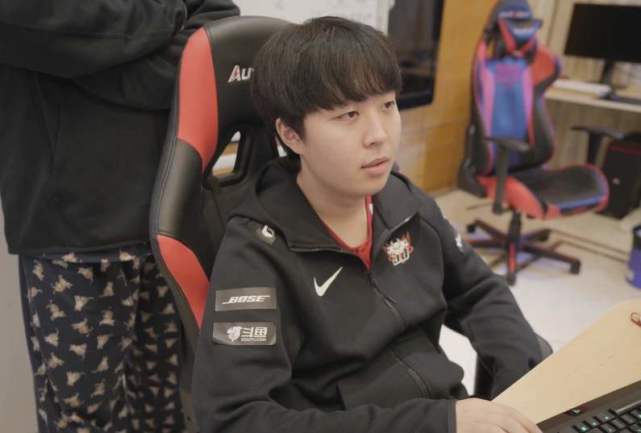 在另一场半 在另一场半