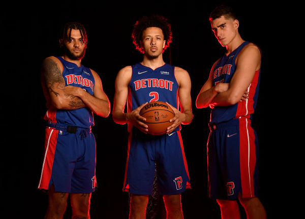 他强大的 他强大的