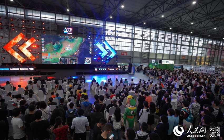 与中后场硬 与中后场硬